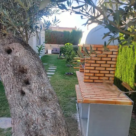 Villa Lujosa Con Spa, Piscina Y Sala De Juegos Privados